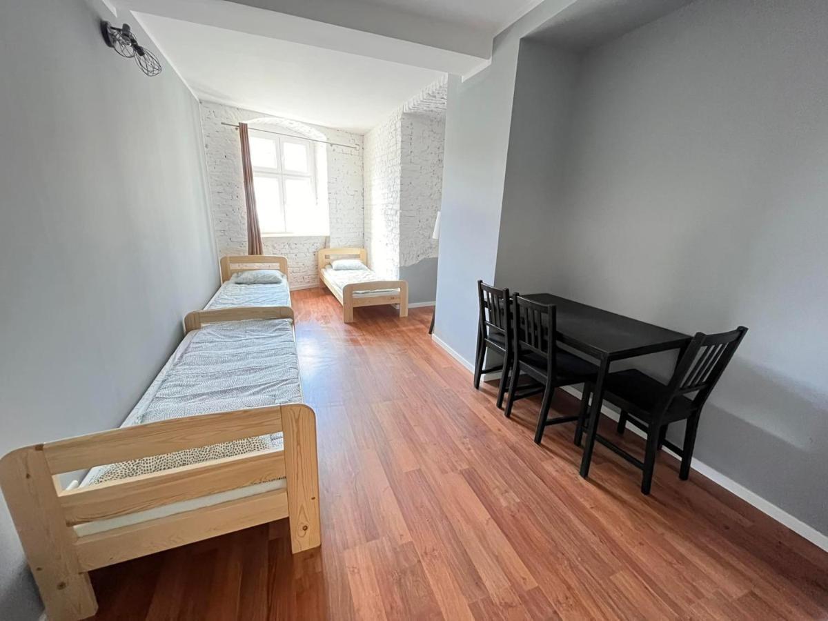 Hostel Woku Swiebodzice Ngoại thất bức ảnh