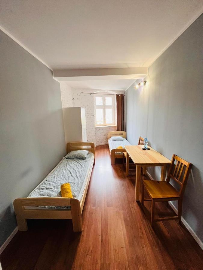 Hostel Woku Swiebodzice Ngoại thất bức ảnh